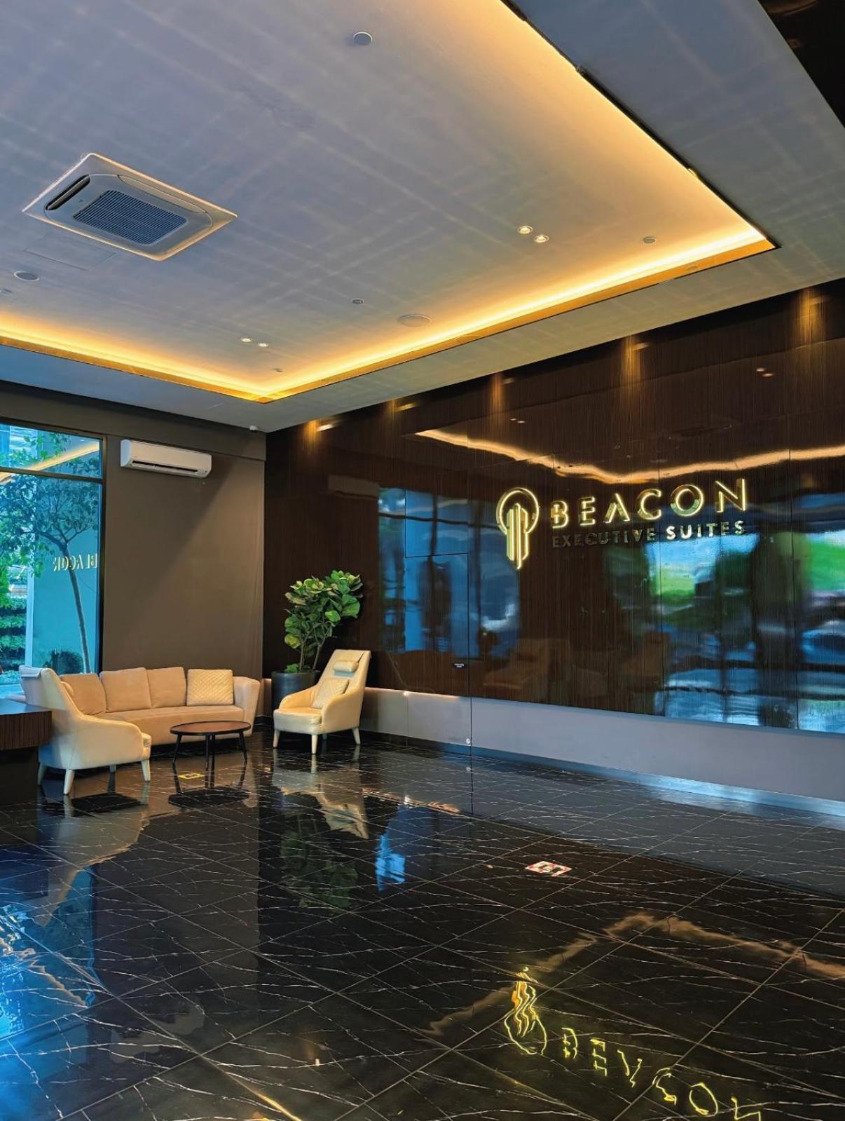 Beacon Executive Suite - City View - By Iz George Town Zewnętrze zdjęcie