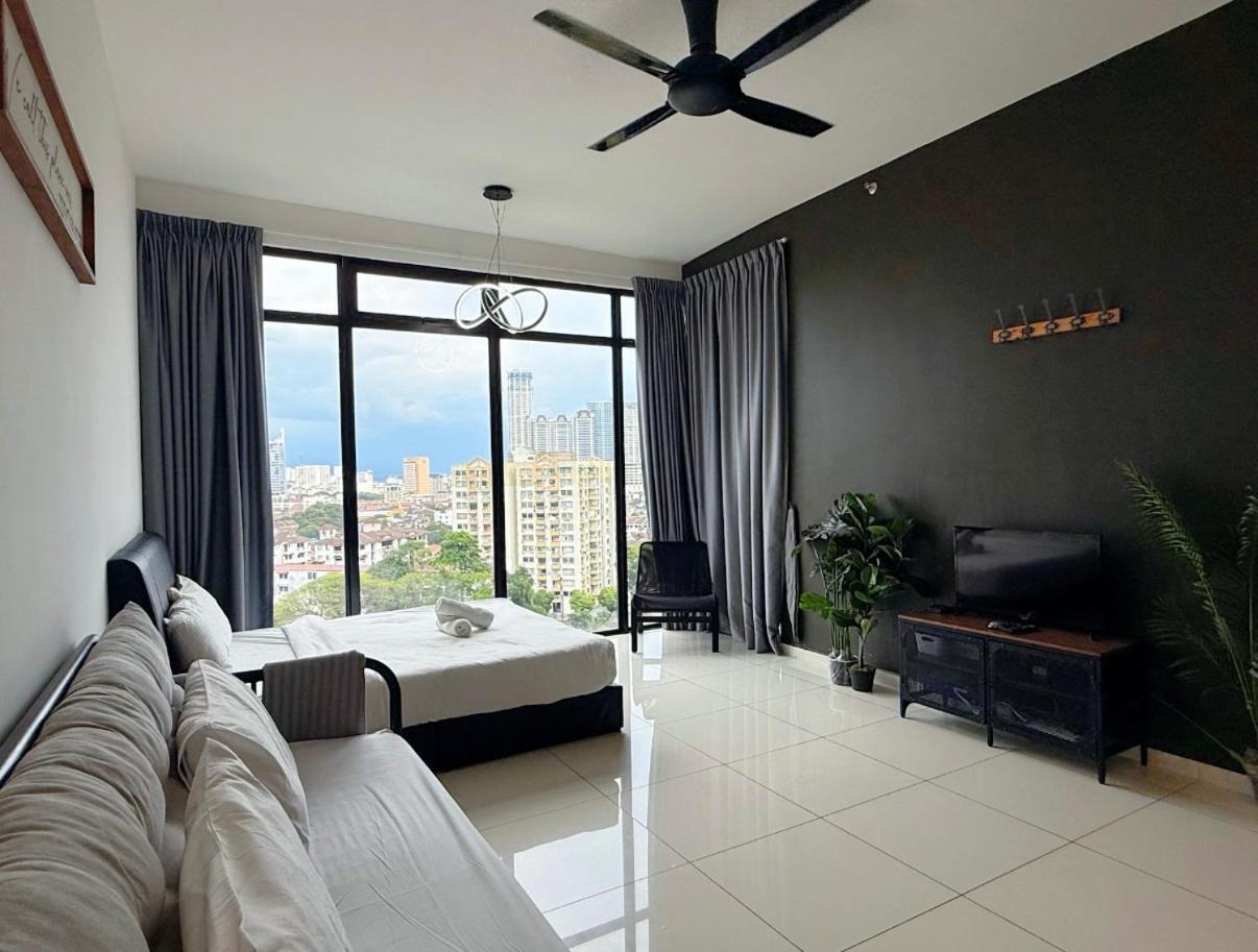 Beacon Executive Suite - City View - By Iz George Town Zewnętrze zdjęcie