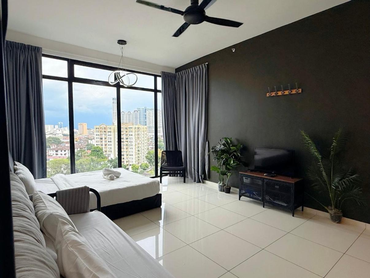 Beacon Executive Suite - City View - By Iz George Town Zewnętrze zdjęcie